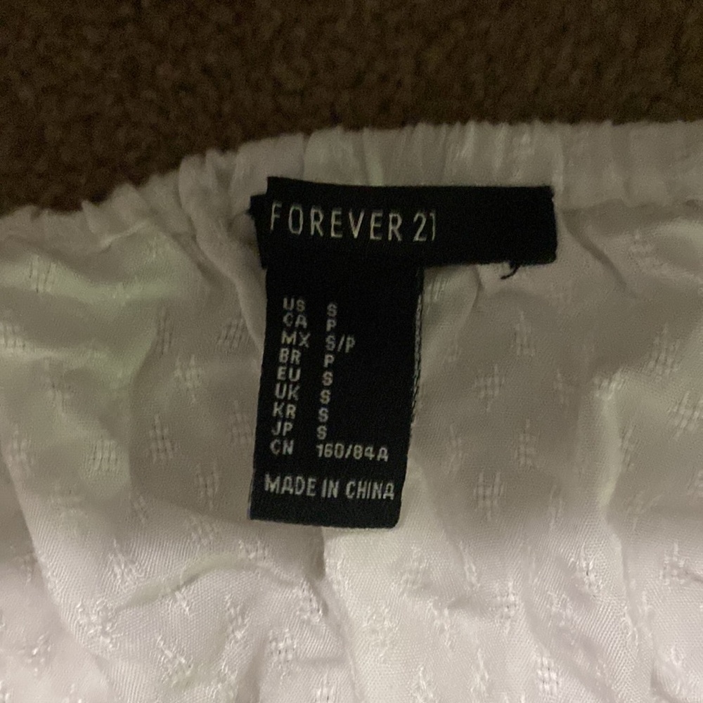 Forever 21 - Picture 2 of 2